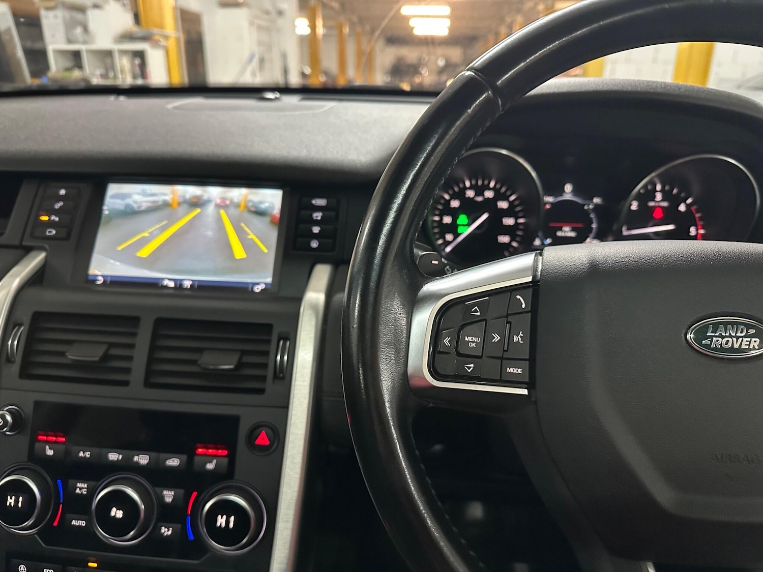 Used Land Rover Discovery Sport 2017 for sale - 77305037: Photo 30