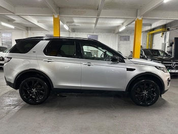 Used Land Rover Discovery Sport 2017 for sale - 77305037: Photo
