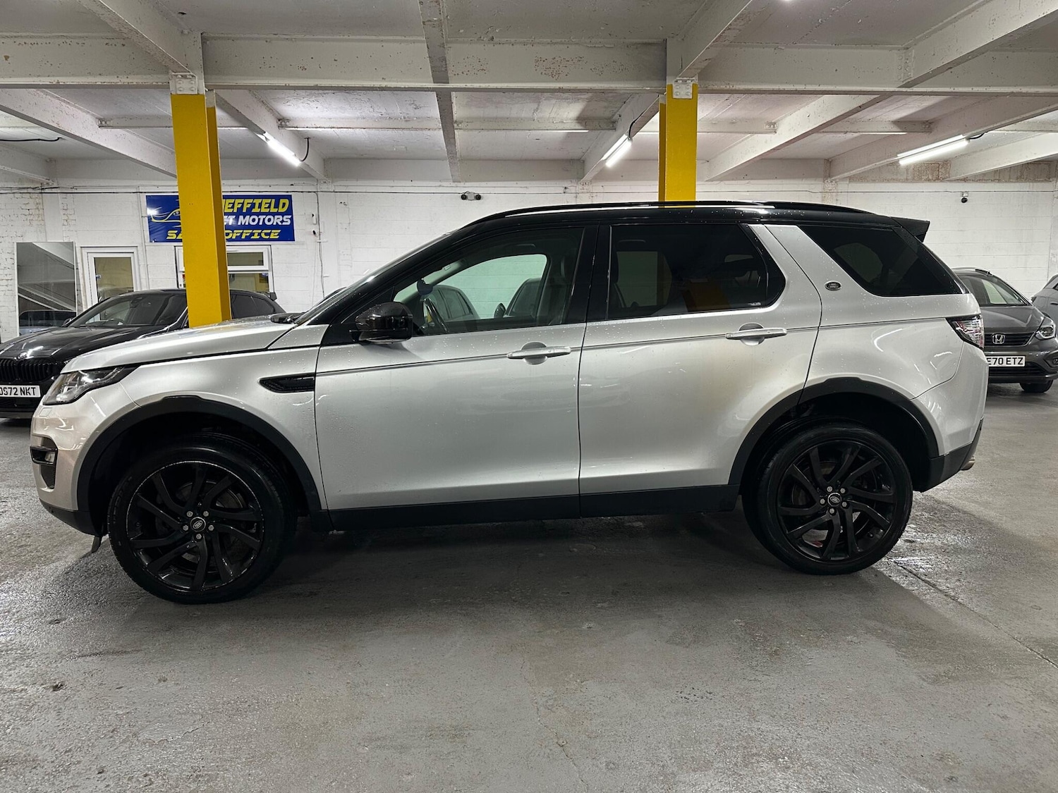 Used Land Rover Discovery Sport 2017 for sale - 77305037: Photo 7
