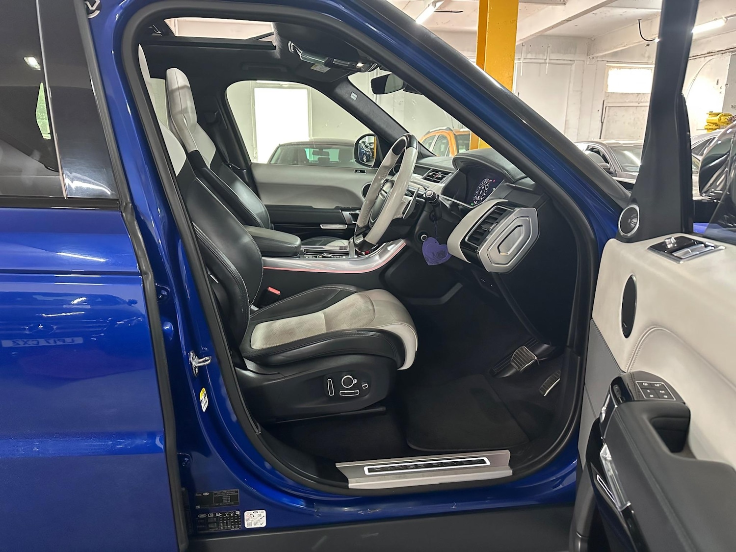 Used Land Rover Range Rover Sport 2019 for sale - 76987647: Photo 11