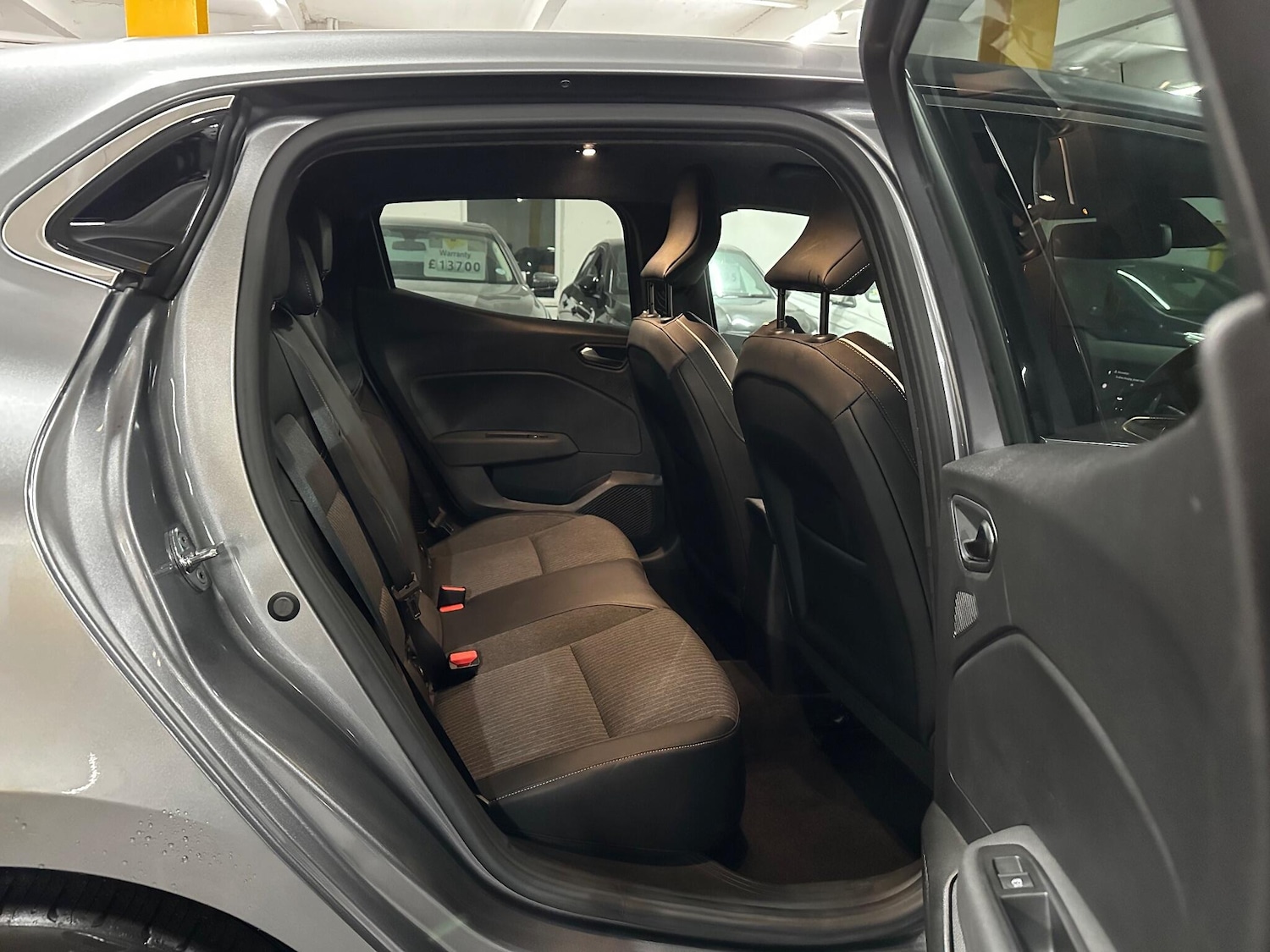 Used Renault Clio 2022 for sale - 76612801: Photo 11