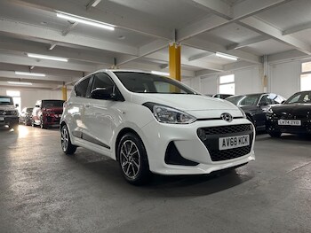 Used Hyundai i10 2018 for sale - 77550522: Photo