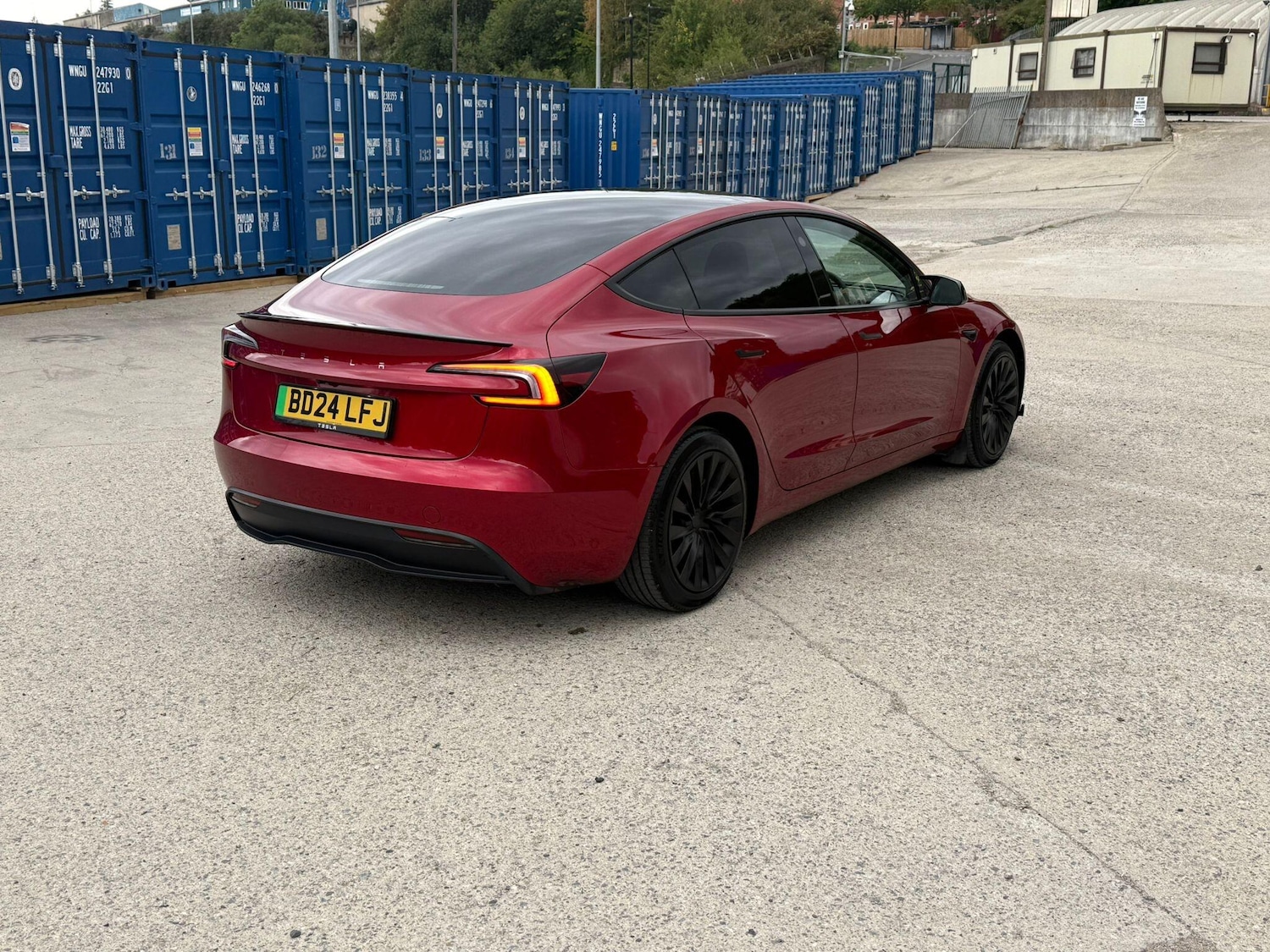 Used Tesla Model 3 2024 for sale - 76988912: Photo 3