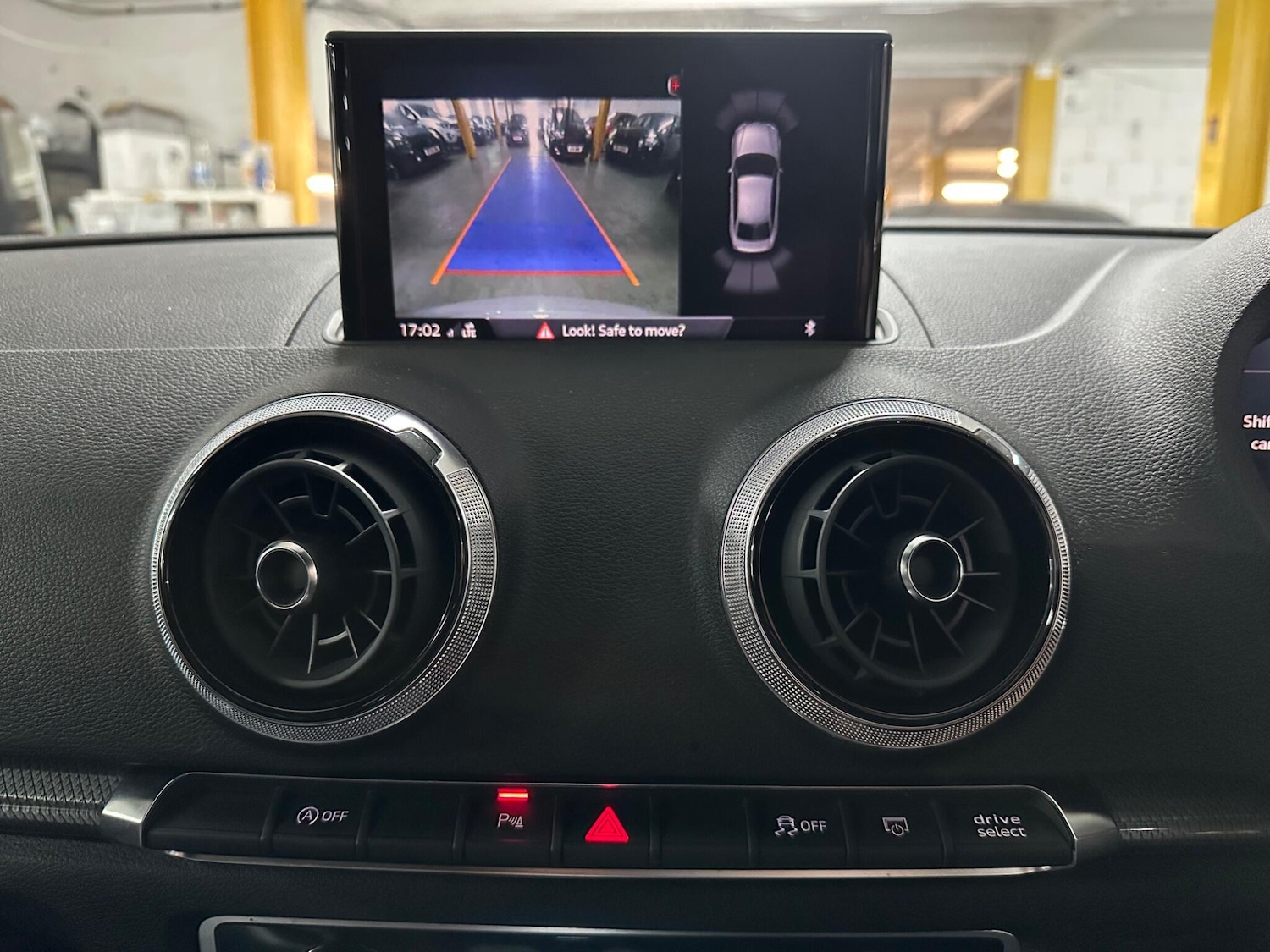 Used Audi RS3 2018 for sale - 76042189: Photo 19