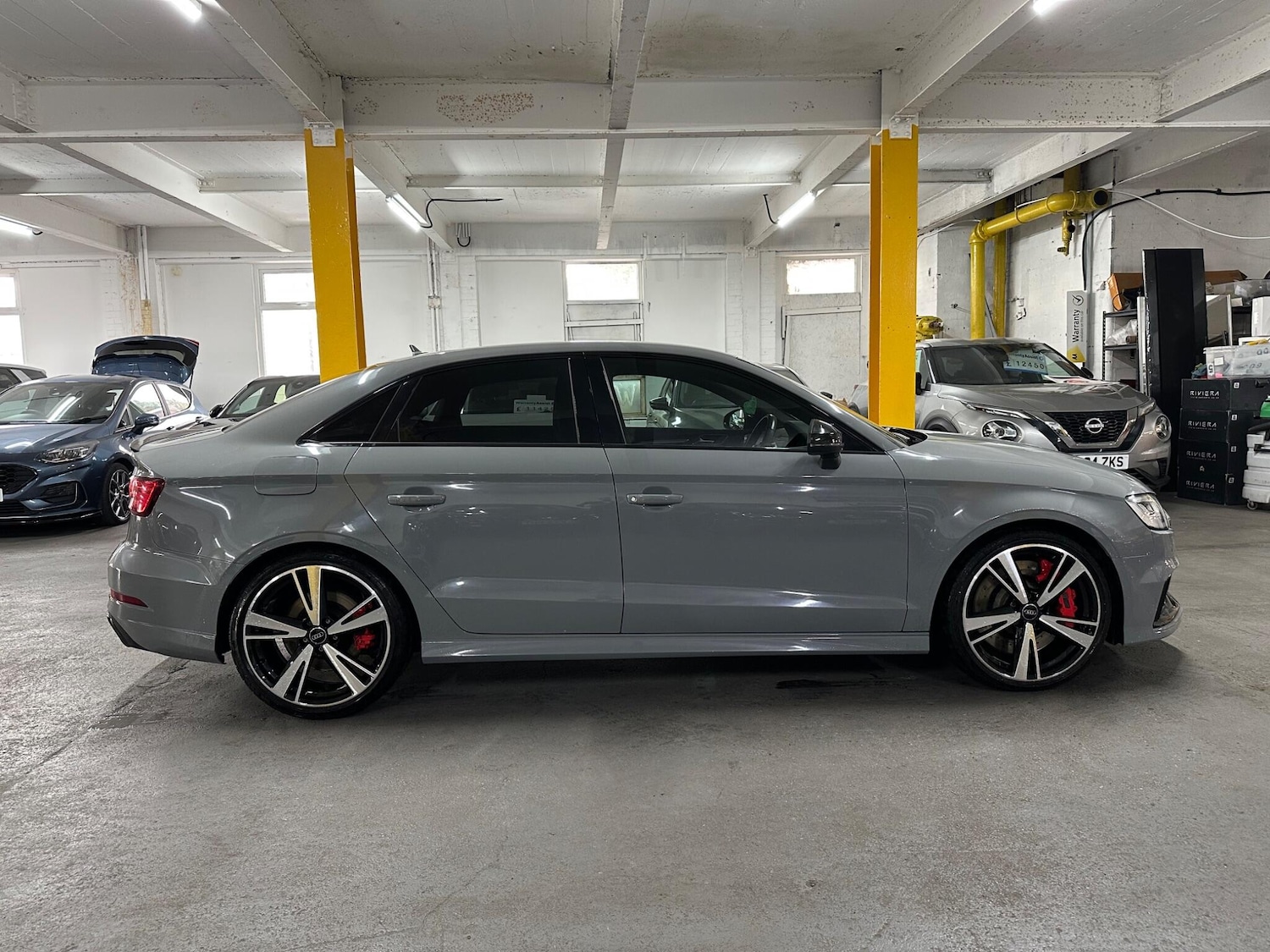 Used Audi RS3 2018 for sale - 76042189: Photo 2