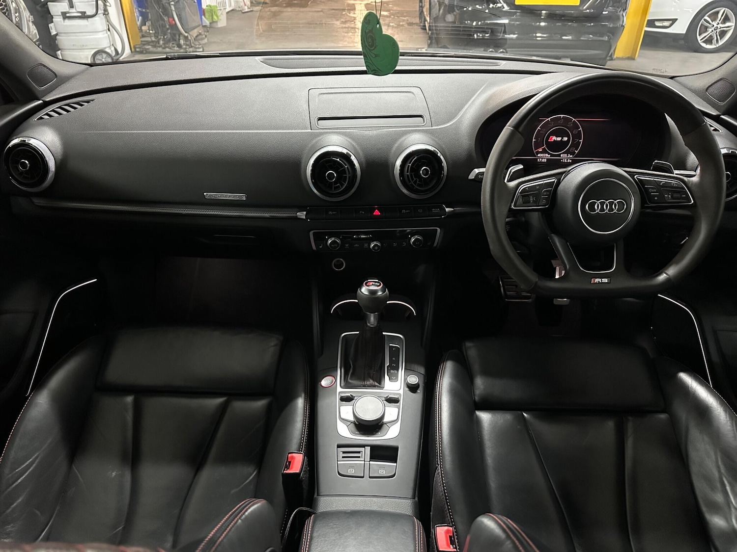 Used Audi RS3 2018 for sale - 76042189: Photo 27