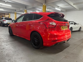 Used Ford Focus 2014 for sale - 77611980: Photo