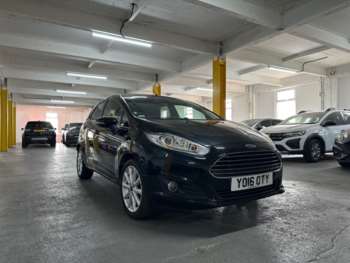2016 (16) - 1.0 EcoBoost Titanium 5dr