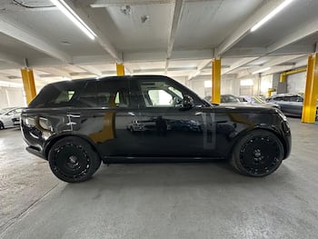 Used Land Rover Range Rover 2025 for sale - 79820431: Photo