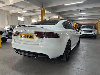 Used Jaguar XE 2019 for sale - 79033762: Photo