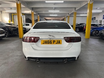 Used Jaguar XE 2019 for sale - 79033762: Photo