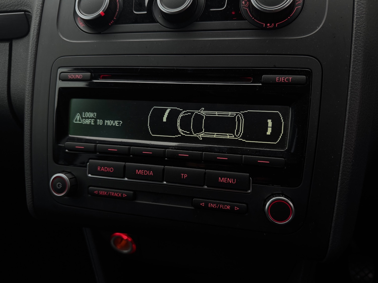 Used Volkswagen Touran 2015 for sale - 77461683: Photo 10