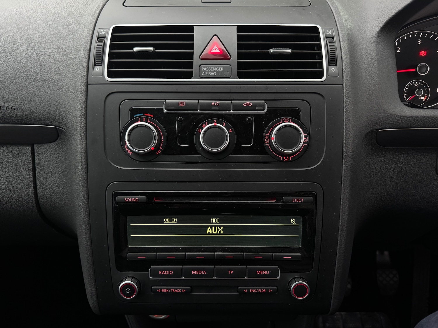 Used Volkswagen Touran 2015 for sale - 77461683: Photo 11