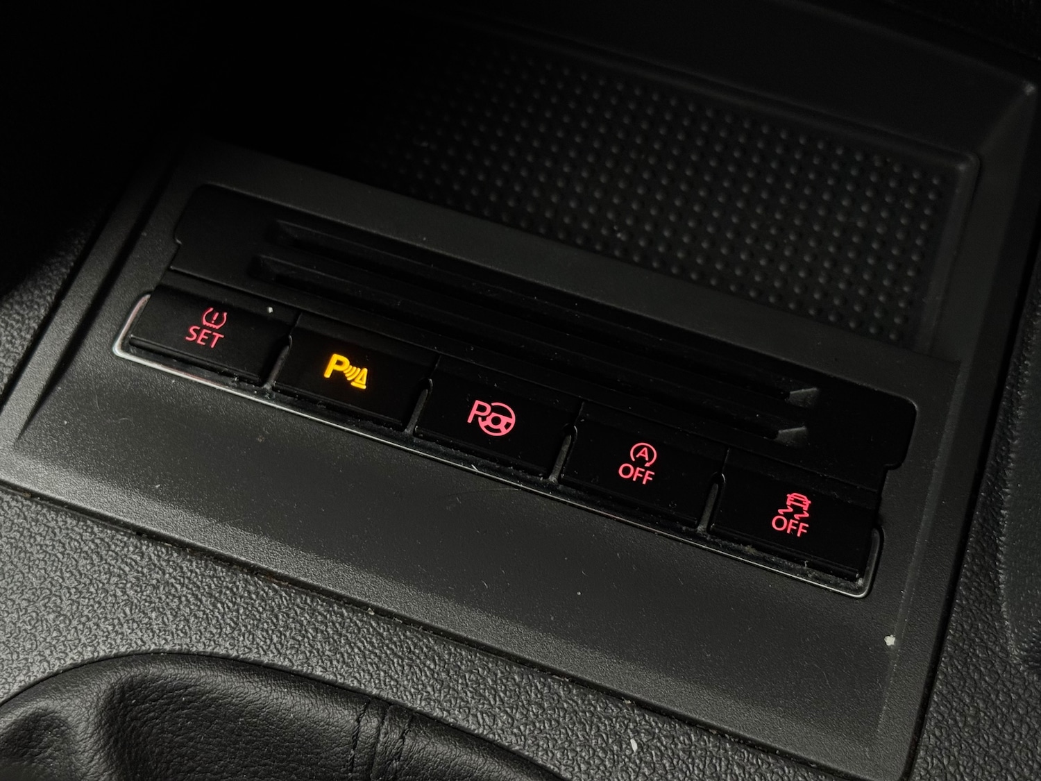 Used Volkswagen Touran 2015 for sale - 77461683: Photo 12