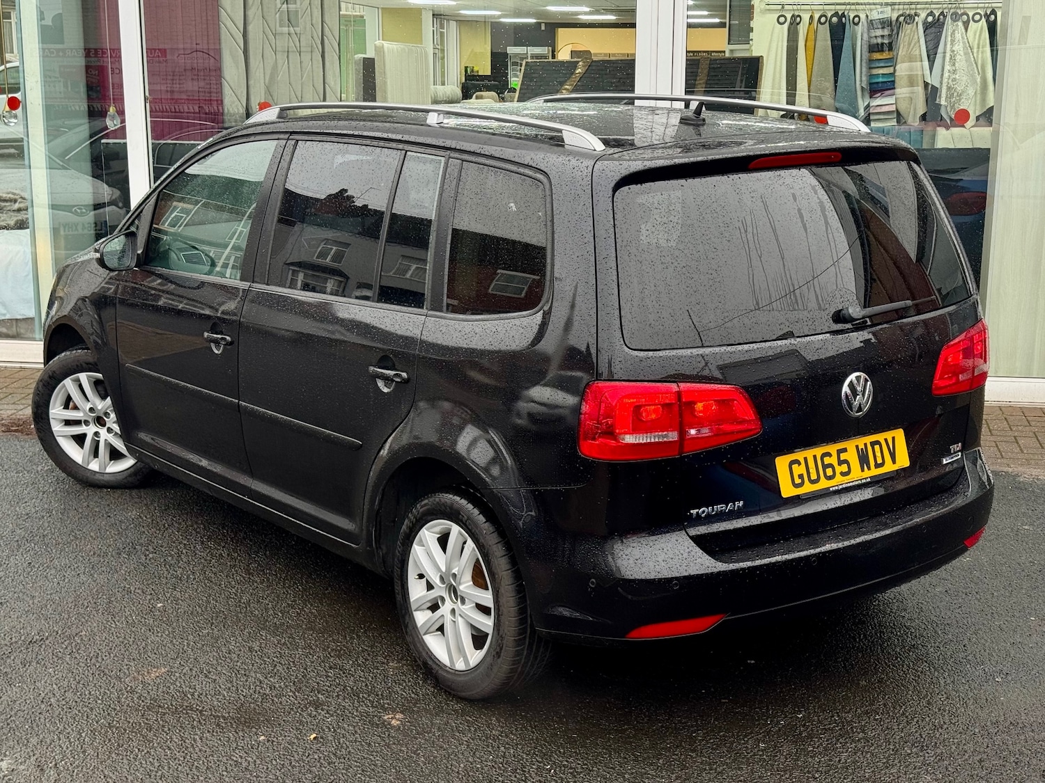 Used Volkswagen Touran 2015 for sale - 77461683: Photo 2