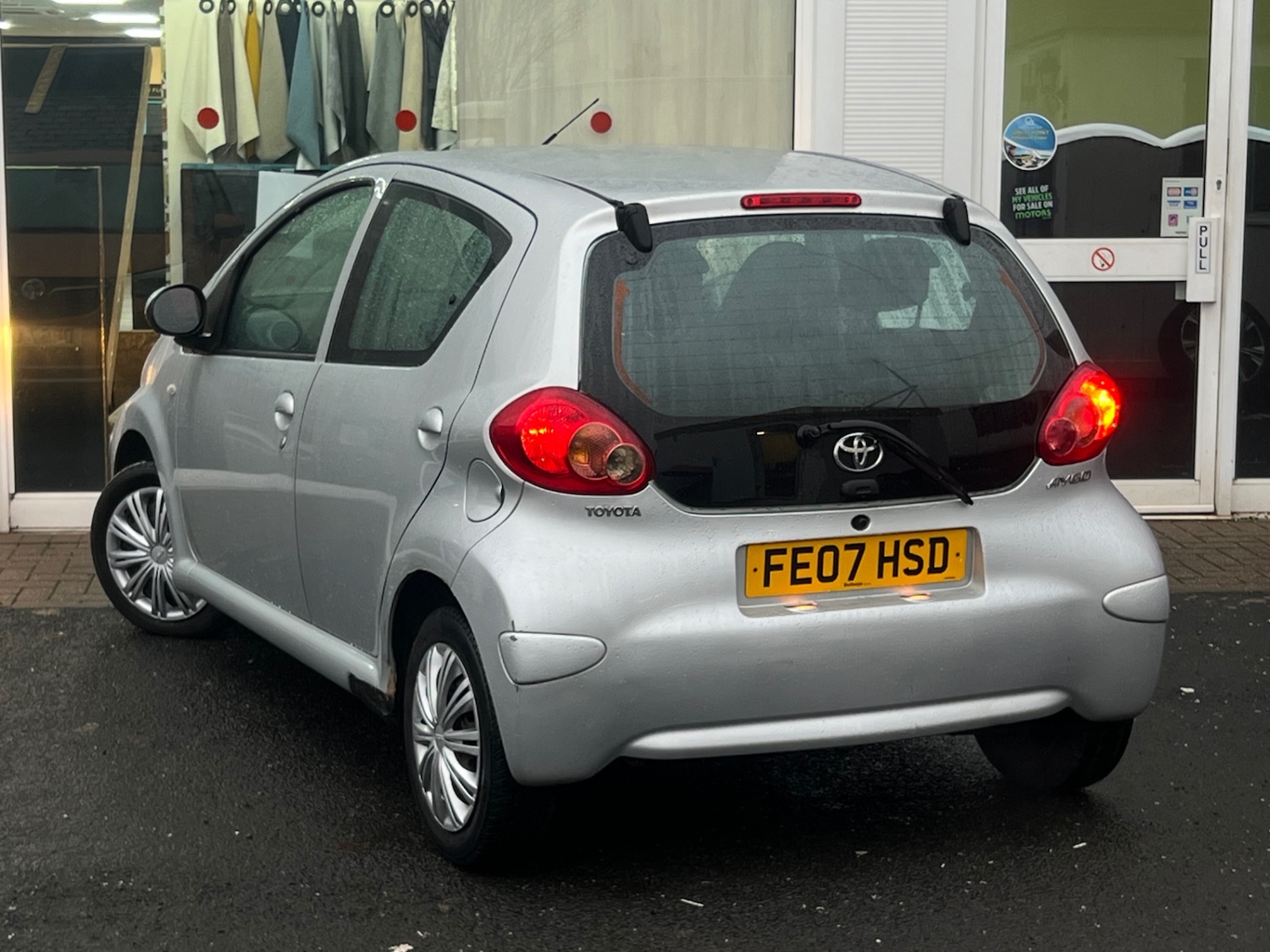 Used Toyota AYGO 2007 for sale - 77247905: Photo 2