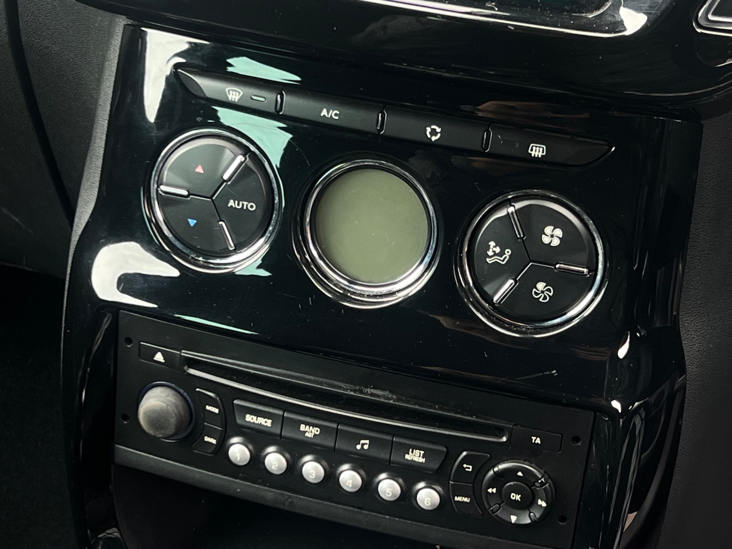 Used Citroen DS3 2014 for sale - 78123230: Photo 8