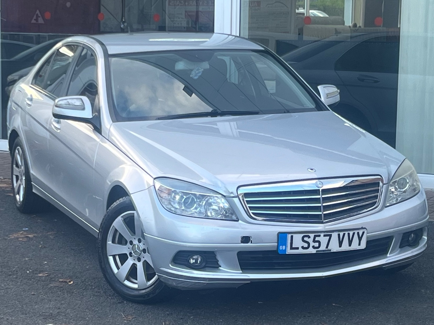 Used Mercedes-Benz C Class 2007 for sale - 76613685: Photo 2