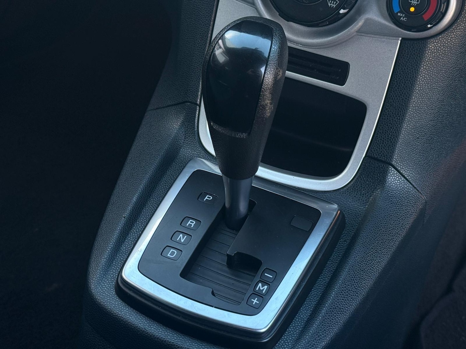 Used Ford Fiesta 2012 for sale - 77245114: Photo 12