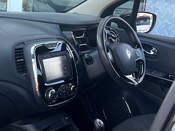 Used Renault Captur 2016 for sale - 78579857: Photo