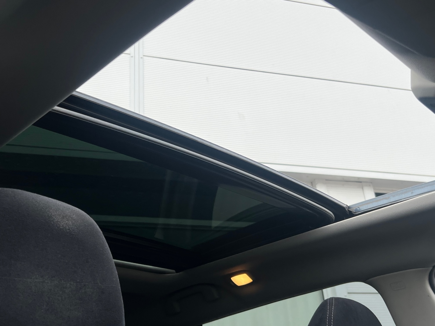 Used Nissan X-Trail 2015 for sale - 76330185: Photo 3