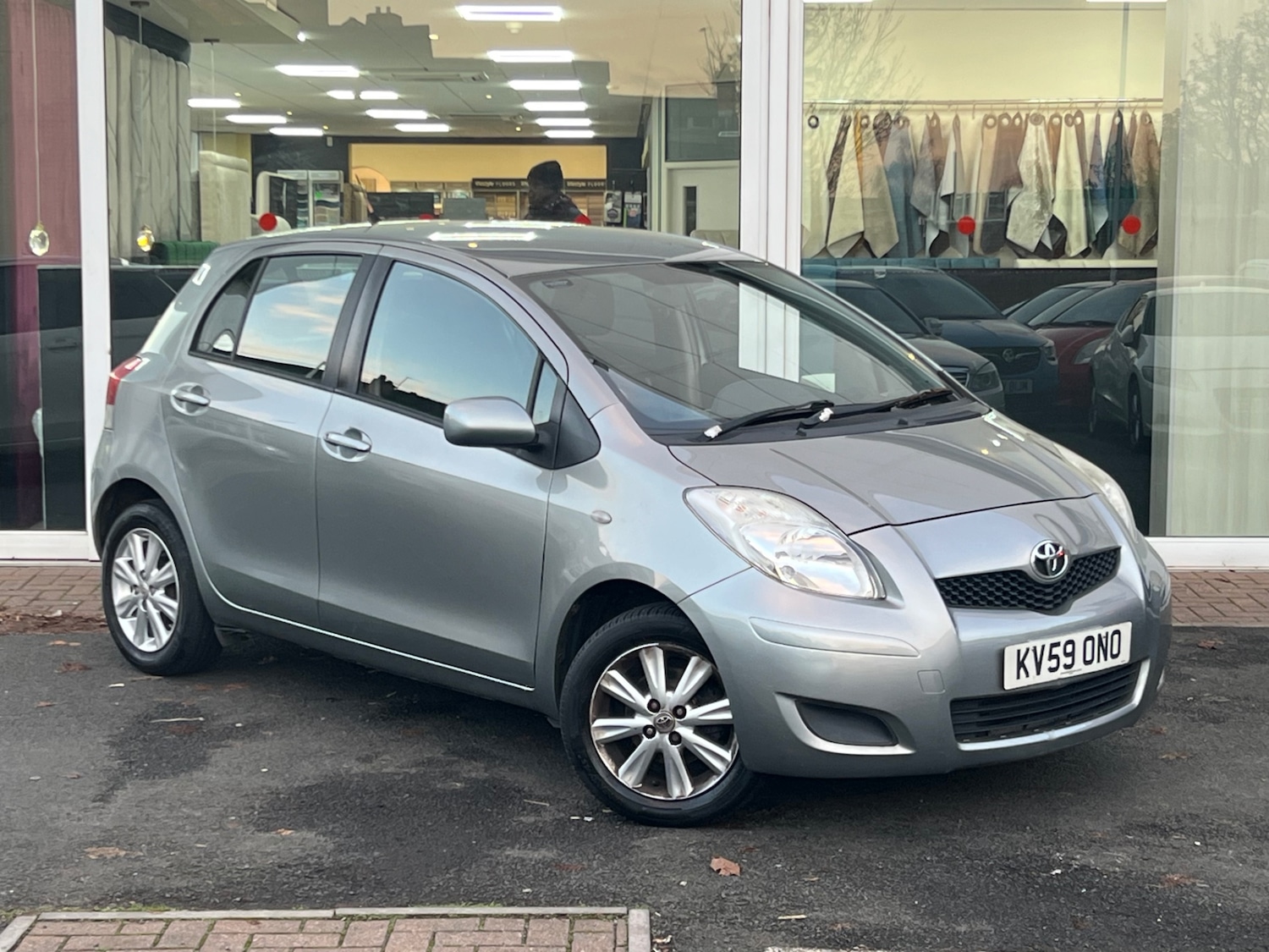 Used Toyota Yaris 2009 for sale - 76627037: Photo 1
