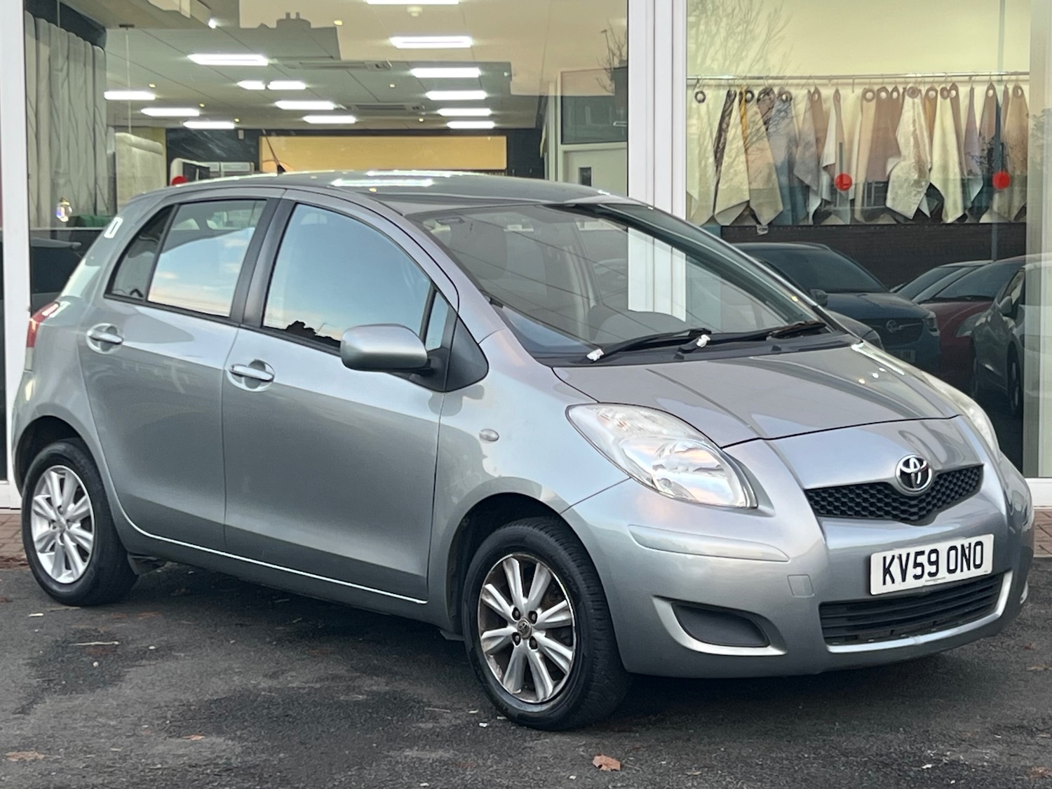 Used Toyota Yaris 2009 for sale - 76627037: Photo 12