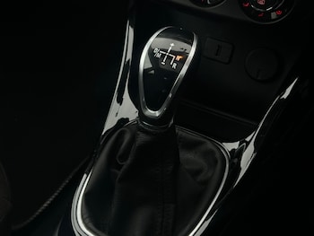 Used Vauxhall ADAM 2018 for sale - 78379638: Photo