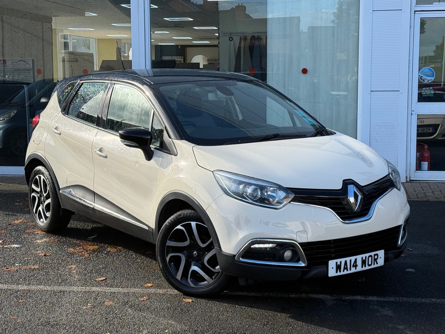 Used Renault Captur 2014 for sale - 76892591: Photo 1