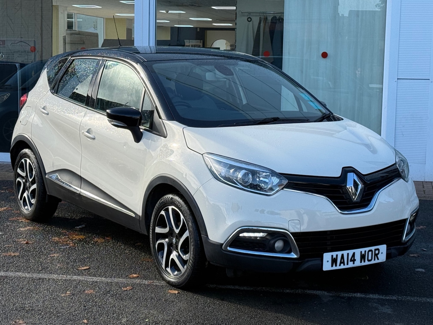 Used Renault Captur 2014 for sale - 76892591: Photo 6