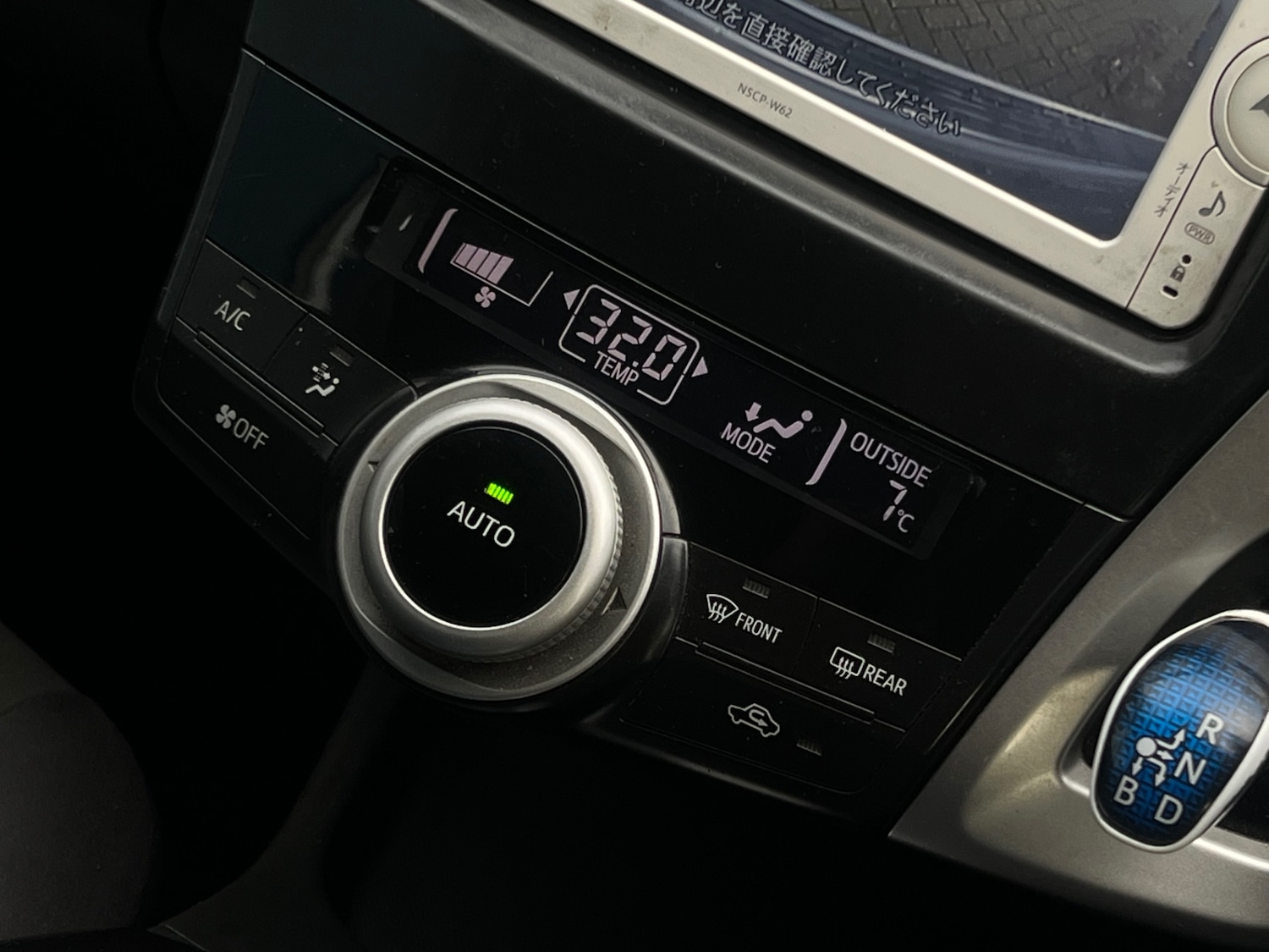 Used Toyota Prius+ 2018 for sale - 77012214: Photo 9