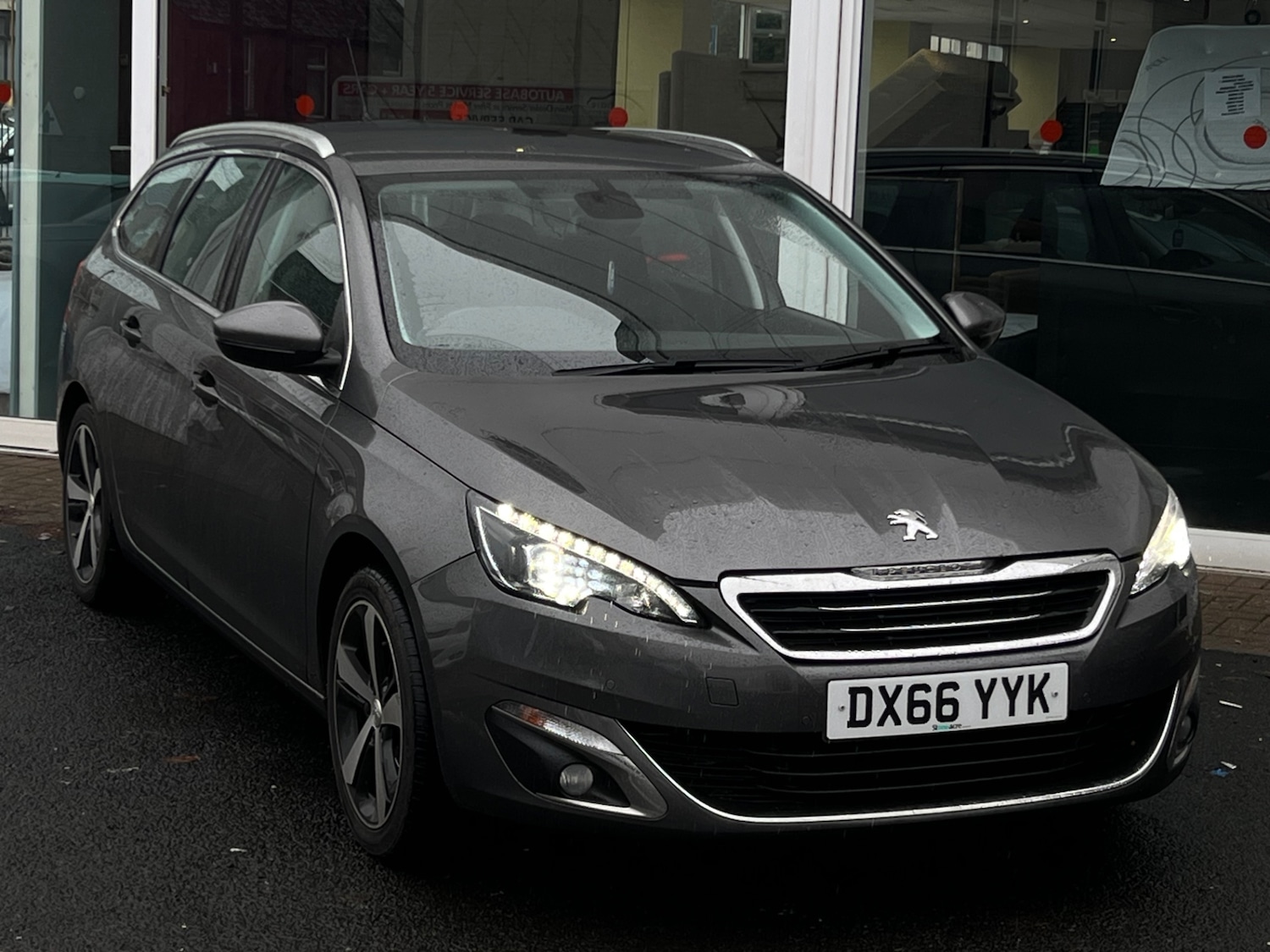 Used Peugeot 308 2016 for sale - 77261480: Photo 6