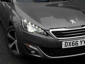 Used Peugeot 308 2016 for sale - 76748279: Photo