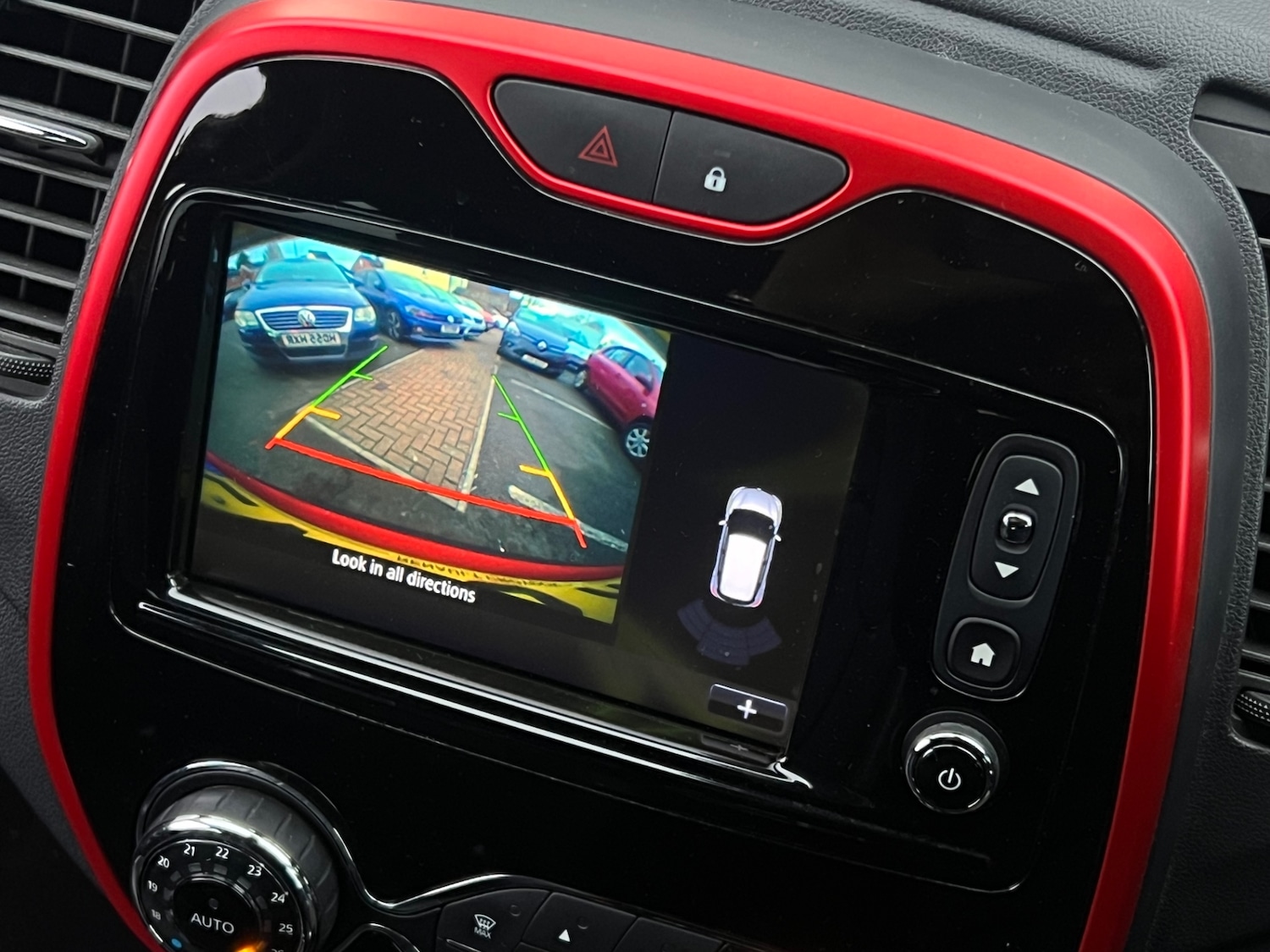 Used Renault Captur 2016 for sale - 77629124: Photo 10