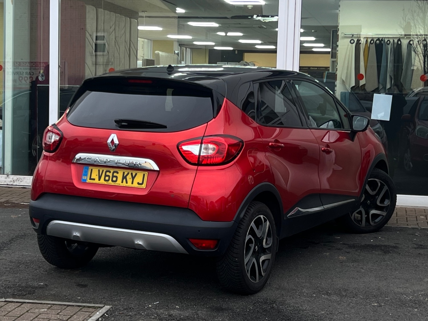 Used Renault Captur 2016 for sale - 77629124: Photo 4