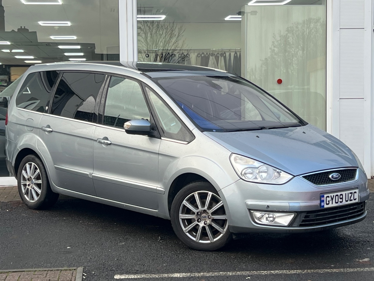 Used Ford Galaxy 2009 for sale - 76855369: Photo 4