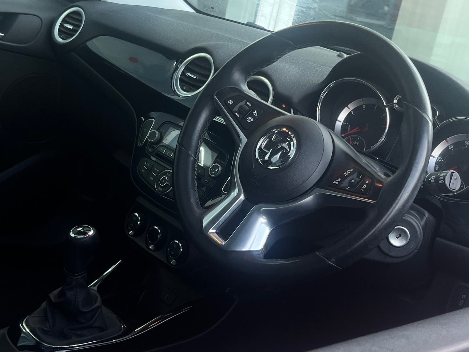 Used Vauxhall ADAM 2015 for sale - 77952284: Photo 8