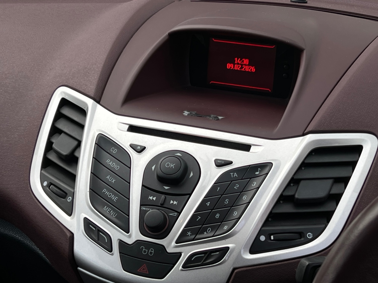 Used Ford Fiesta 2010 for sale - 77491112: Photo 10