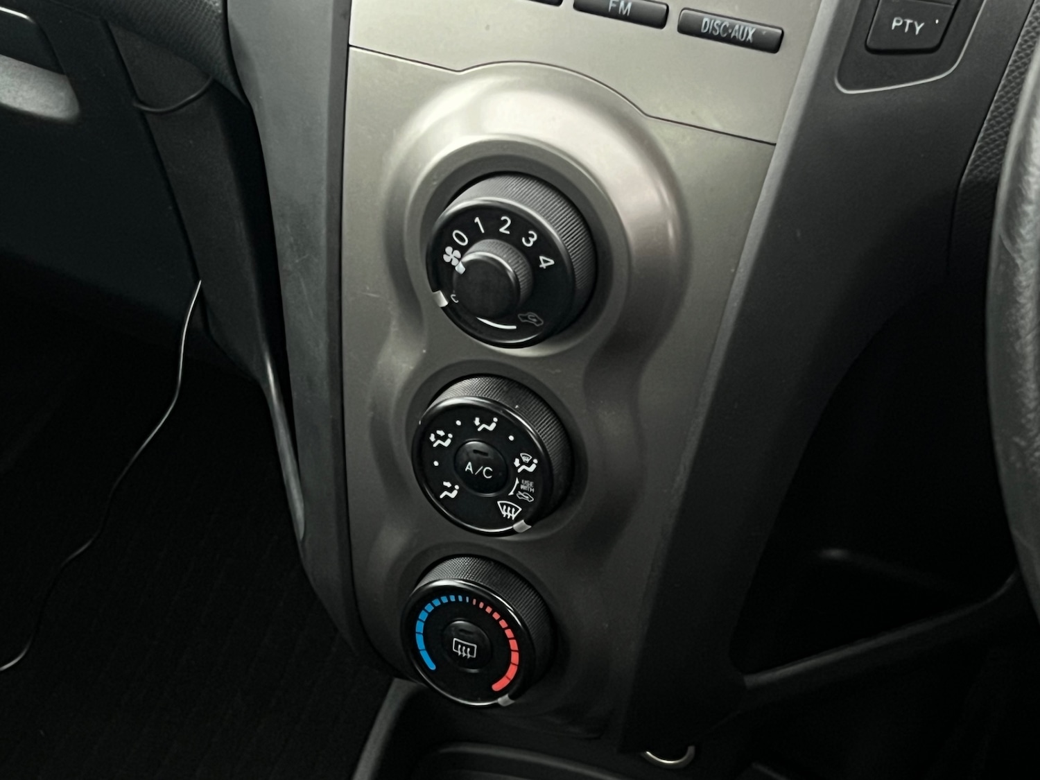 Used Toyota Yaris 2009 for sale - 76979944: Photo 10