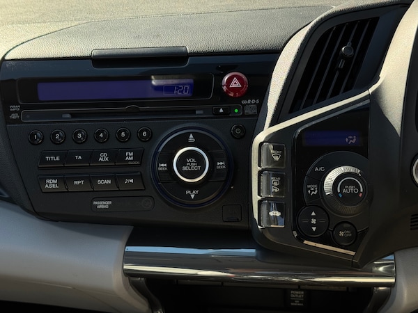 Used Honda CR-Z 2011 for sale - 76036148: Photo 12