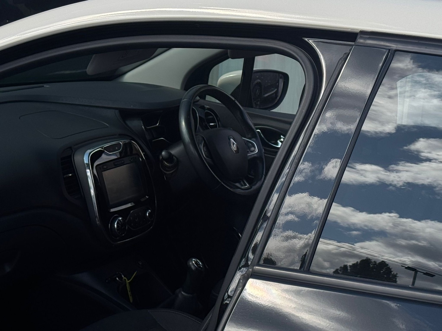 Used Renault Captur 2016 for sale - 76375436: Photo 5