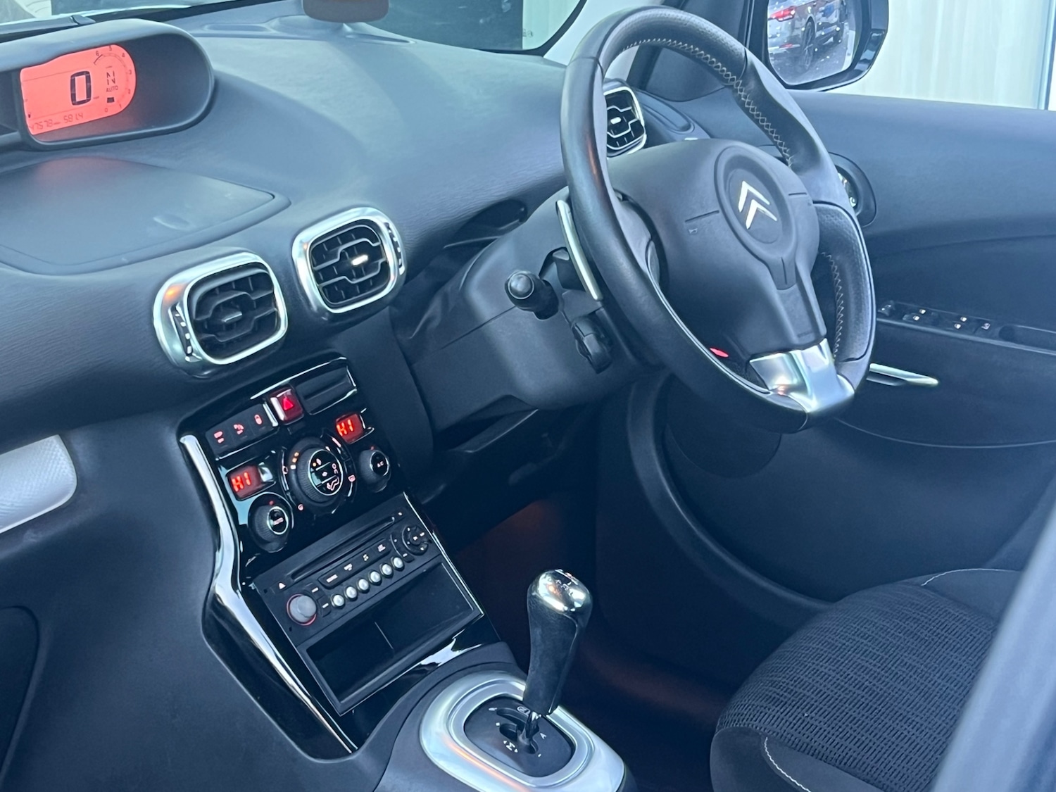 Used Citroen C3 Picasso 2012 for sale - 77616655: Photo 13