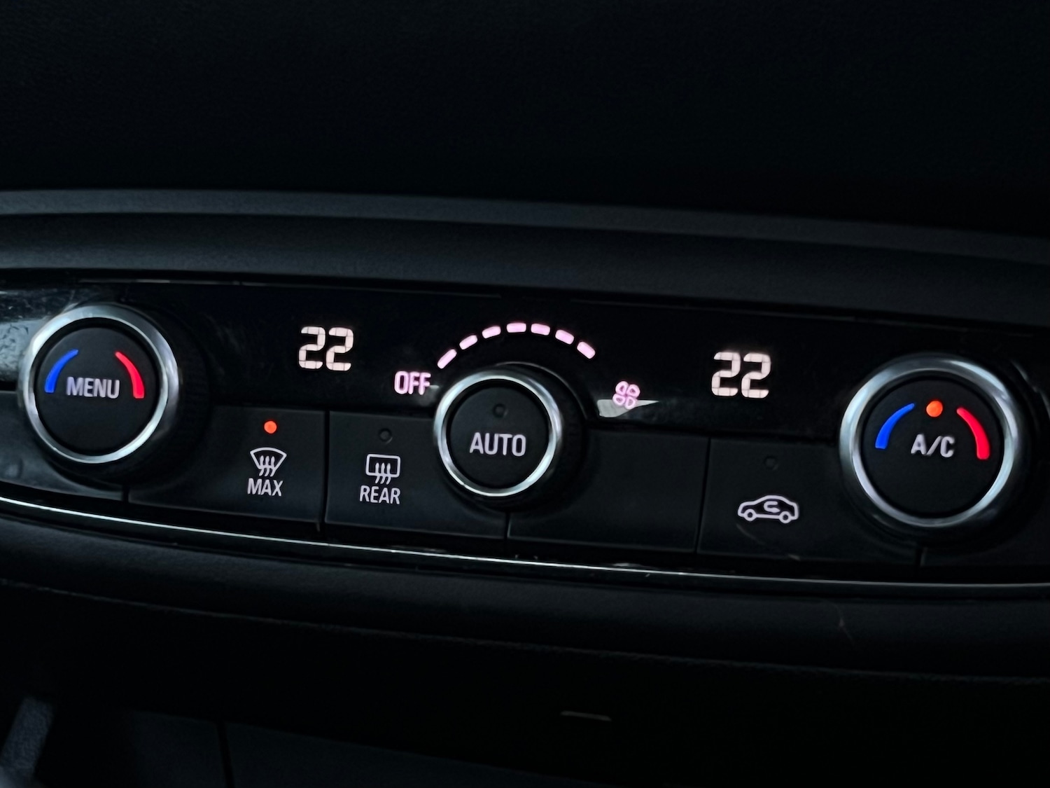 Used Vauxhall Crossland X 2018 for sale - 77902805: Photo 12