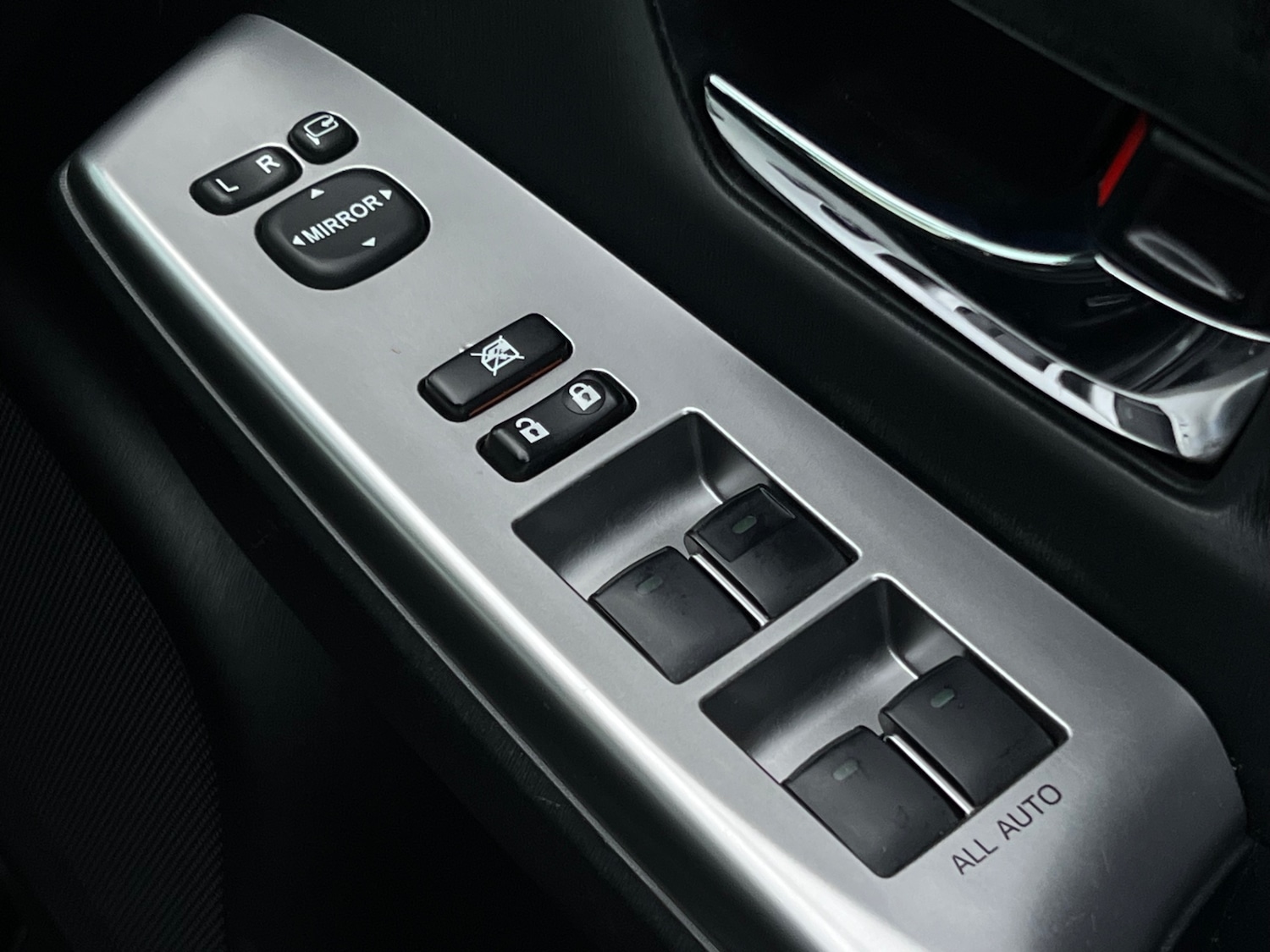 Used Toyota Prius+ 2024 for sale - 76666213: Photo 14