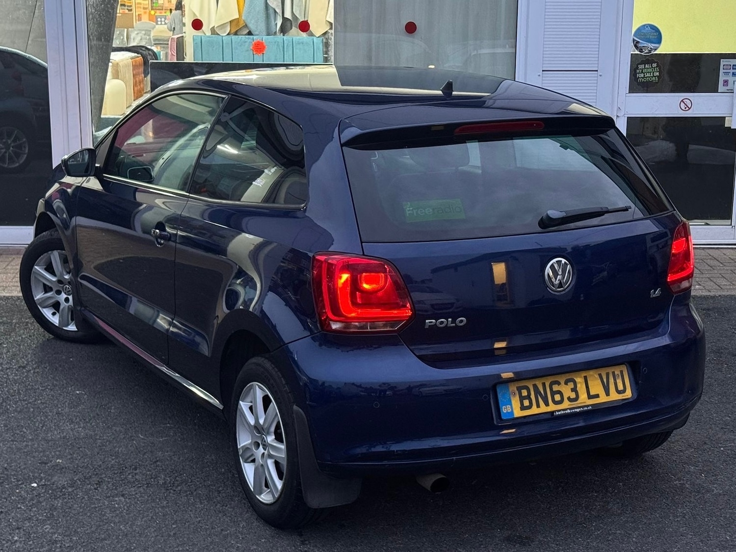 Used Volkswagen Polo 2013 for sale - 76932313: Photo 2