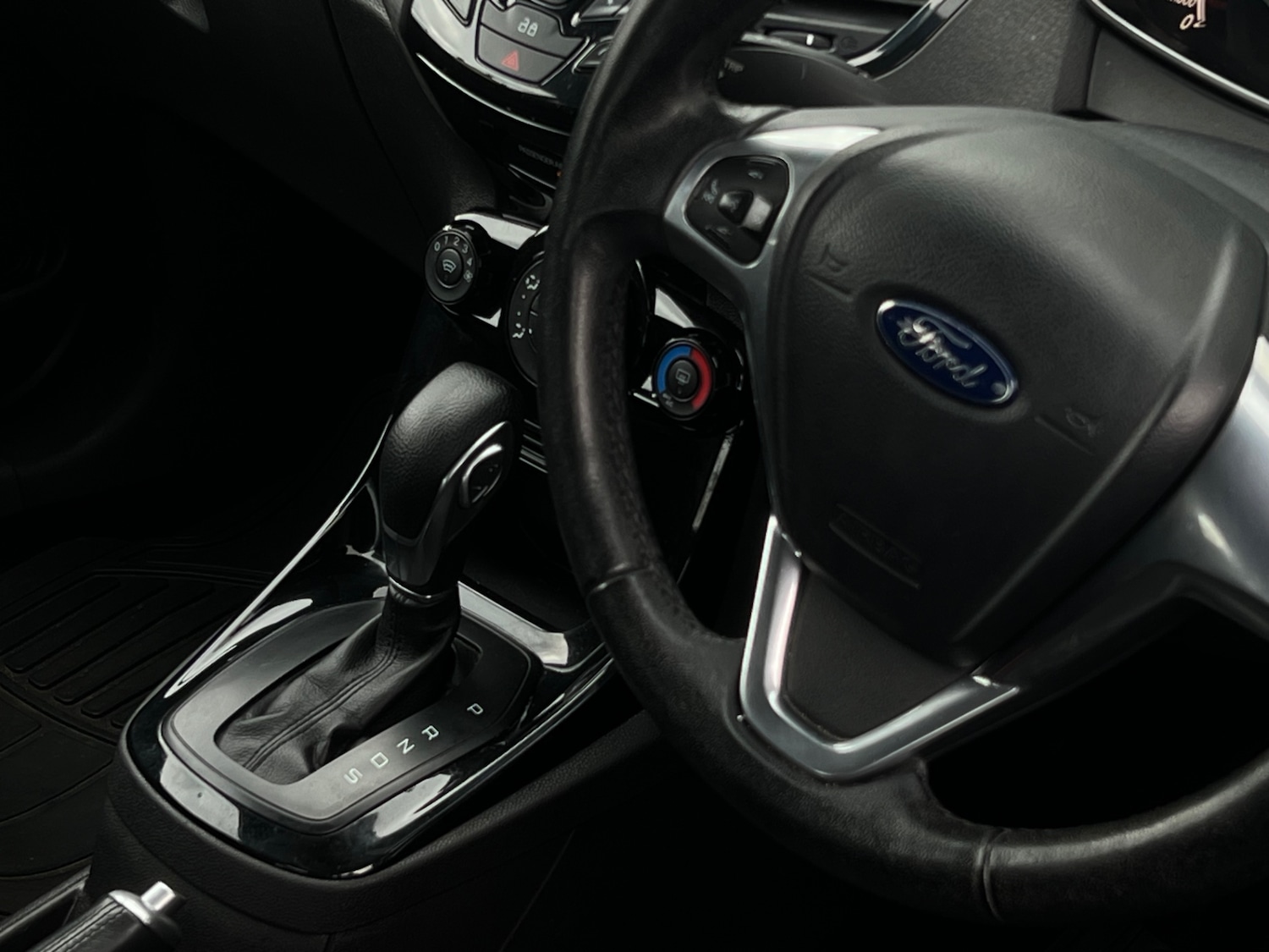 Used Ford Fiesta 2014 for sale - 77650072: Photo 8