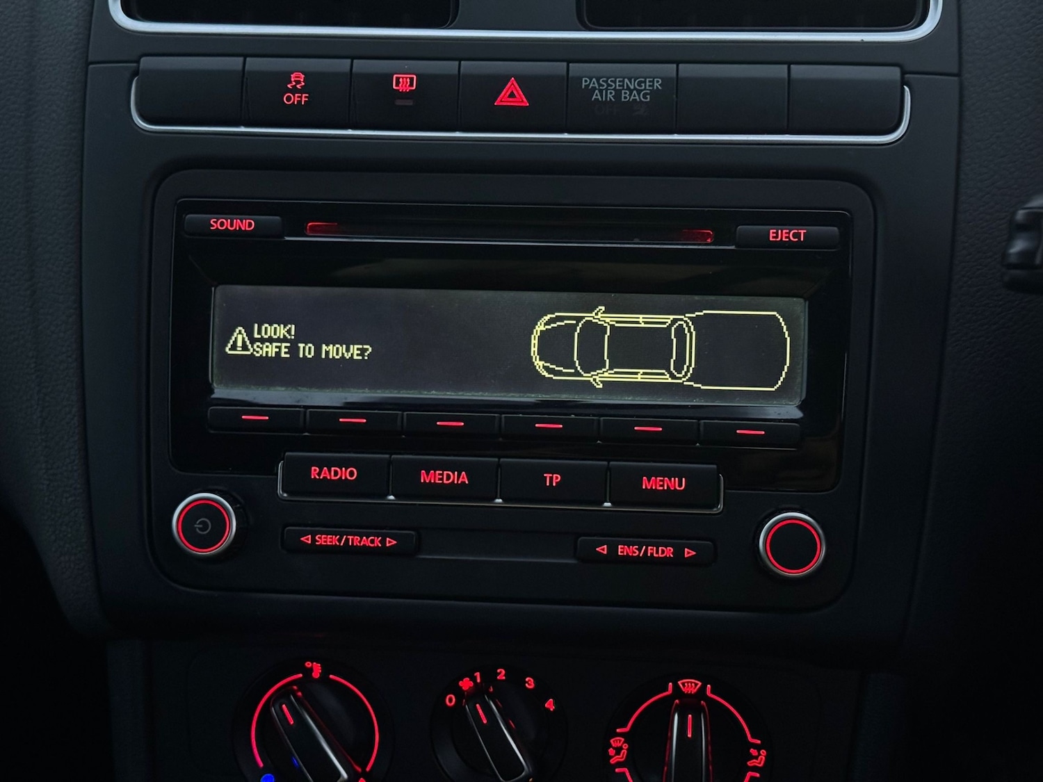 Used Volkswagen Polo 2013 for sale - 76332390: Photo 7