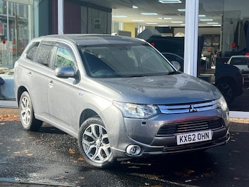 Mitsubishi Outlander feature image
