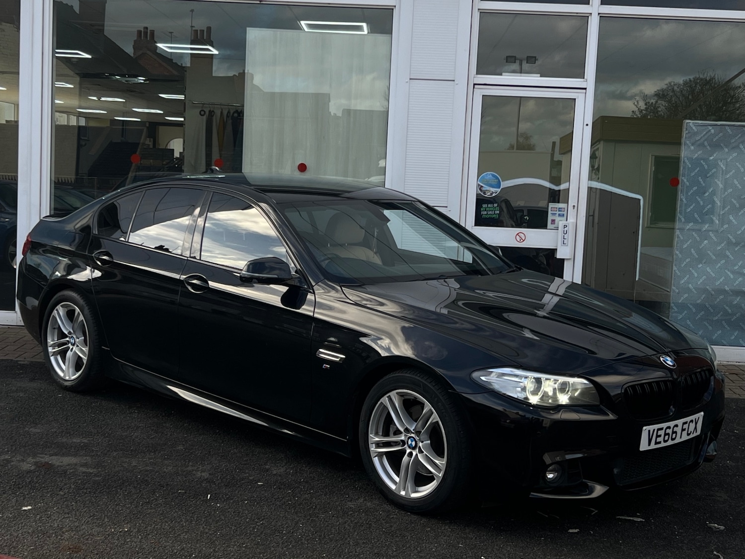 Used BMW 5 Series 2017 for sale - 77902798: Photo 9