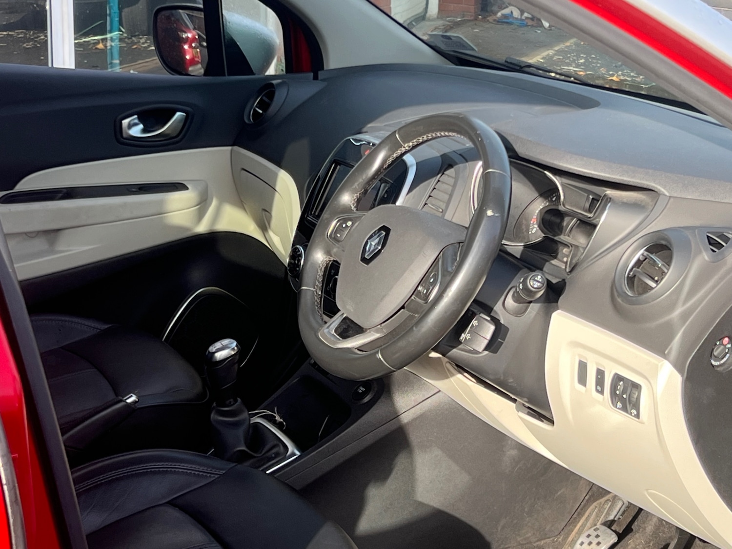 Used Renault Captur 2018 for sale - 76565246: Photo 13